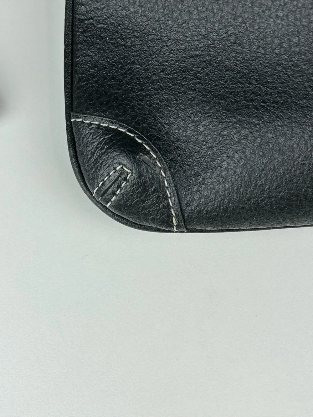 ANN TAYLOR LOFT WRISTLET CLUTCH BLACK LEATHER